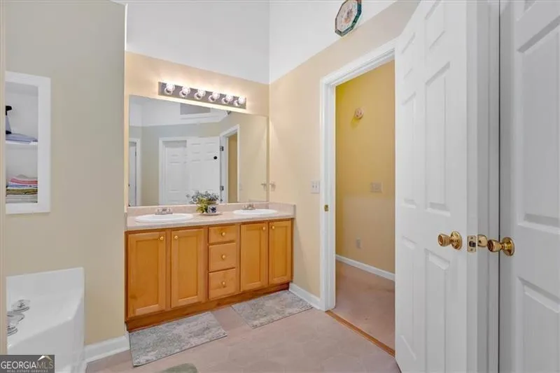 322 London LN Hiram, GA 30141