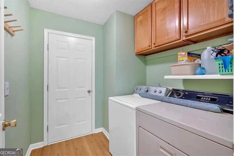 322 London LN Hiram, GA 30141