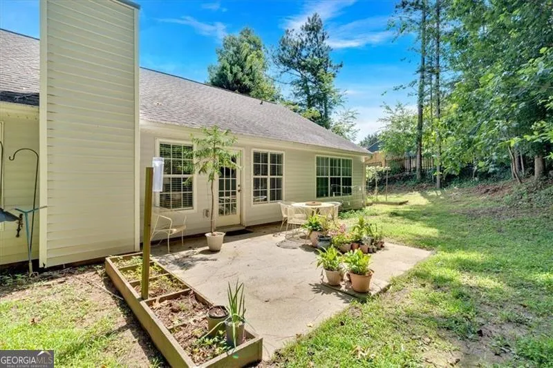 322 London LN Hiram, GA 30141