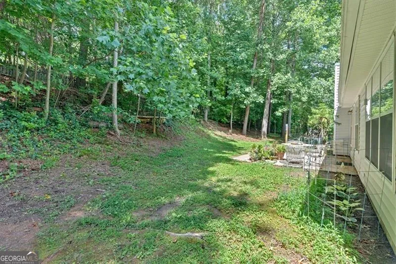 322 London LN Hiram, GA 30141
