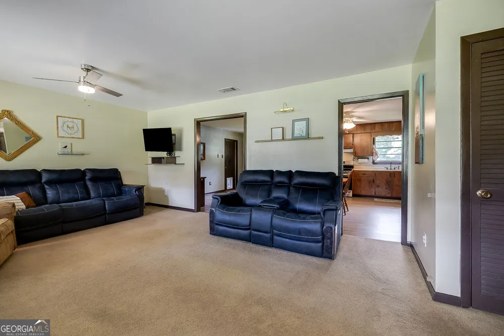 1325 Pine Barren RD Pooler, GA 31322