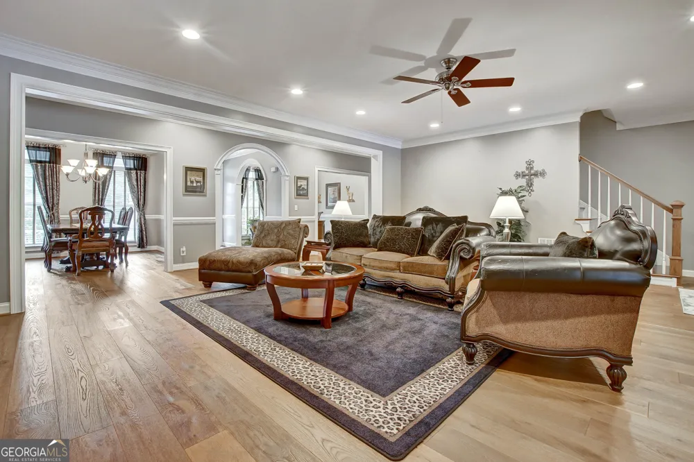 380 Peachbelt RD Thomaston, GA 30286