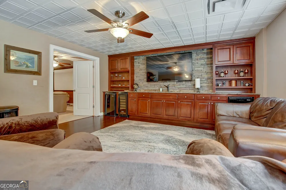 380 Peachbelt RD Thomaston, GA 30286