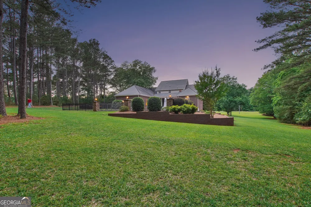 380 Peachbelt RD Thomaston, GA 30286