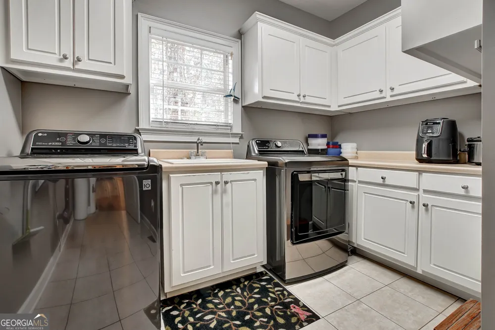 380 Peachbelt RD Thomaston, GA 30286