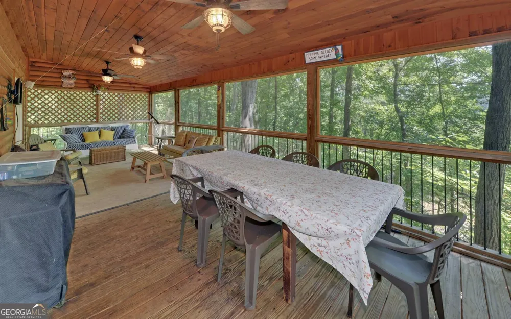 79 Clairmonte PT Martin, GA 30557