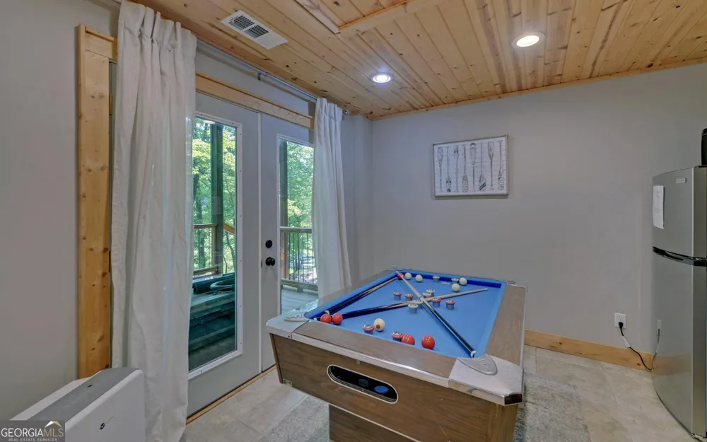 79 Clairmonte PT Martin, GA 30557