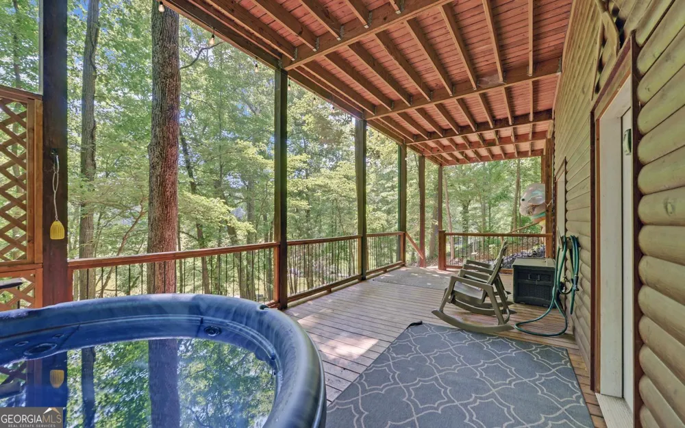 79 Clairmonte PT Martin, GA 30557