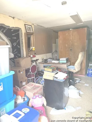 814 E. Yoakum Kingsville, TX 78363