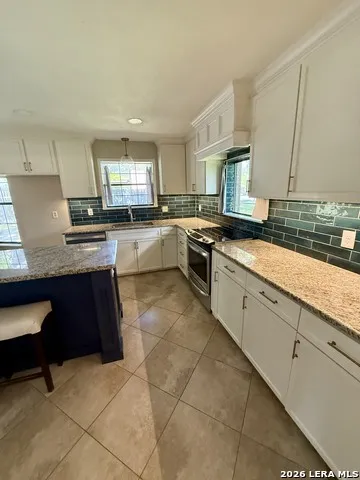 408 Mulberry Uvalde, TX 78801