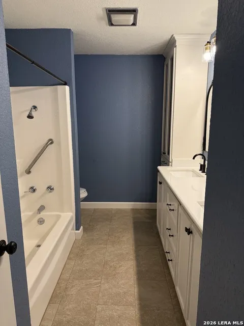 408 Mulberry Uvalde, TX 78801