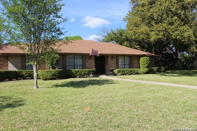 408 Mulberry Uvalde, TX 78801