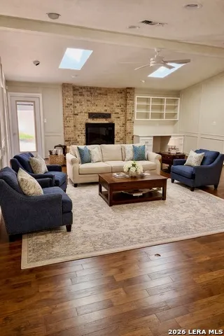 408 Mulberry Uvalde, TX 78801