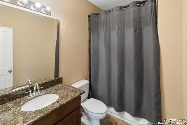 402 W SULLIVAN Skidmore, TX 78389