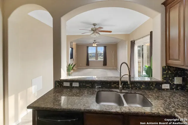 402 W SULLIVAN Skidmore, TX 78389