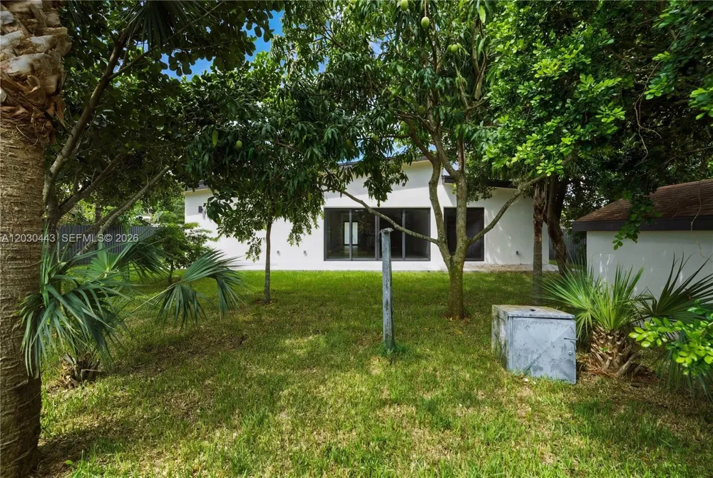 131 Miami Gardens Rd West Park, FL 33023