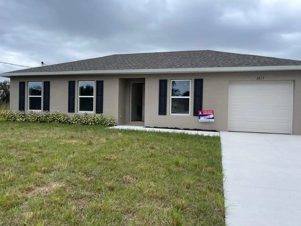 2613 62nd St W Lehigh Acres, FL 33971