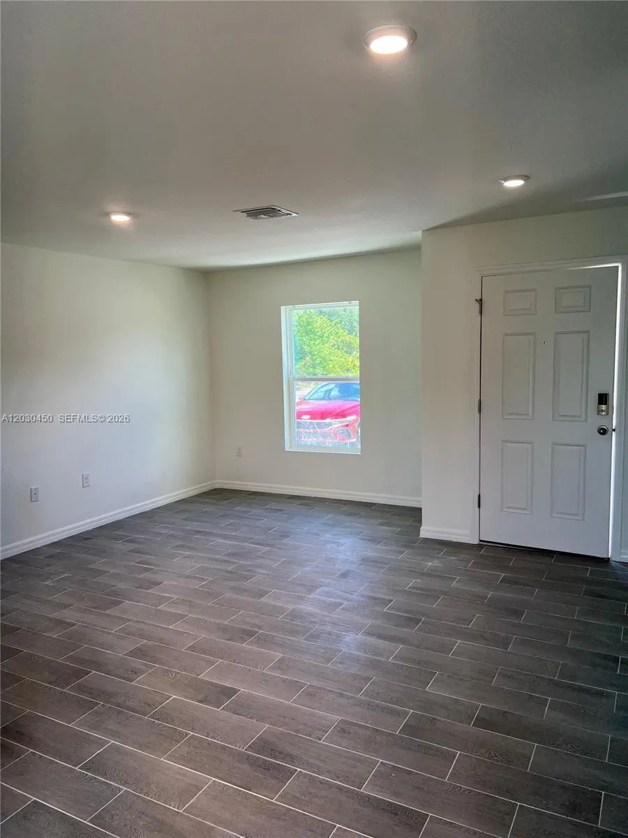 2613 62nd St W Lehigh Acres, FL 33971
