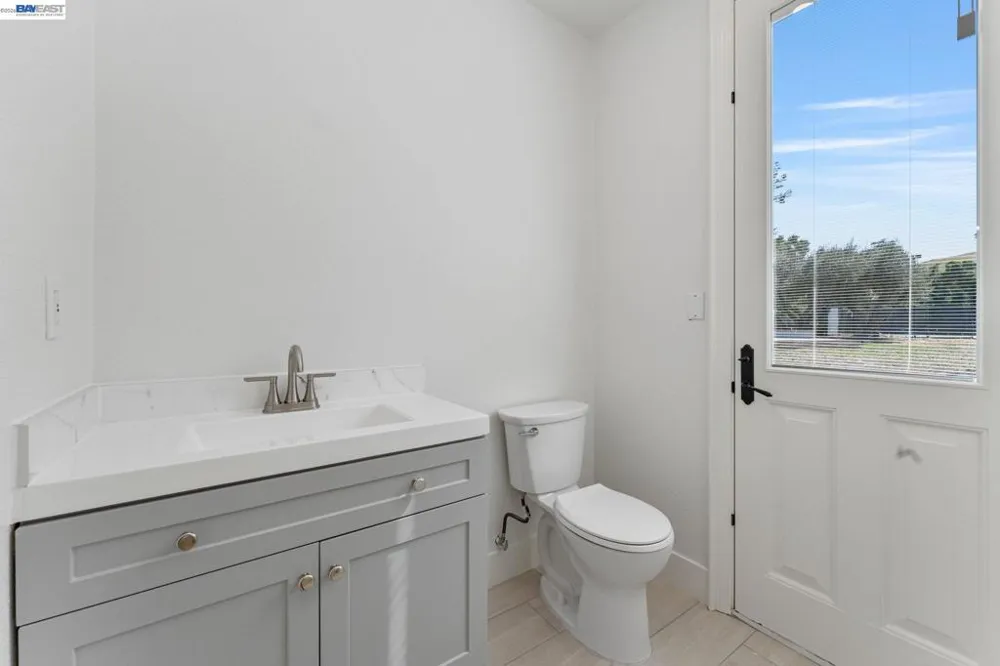 1080 Finley Rd Pleasanton, CA 94588