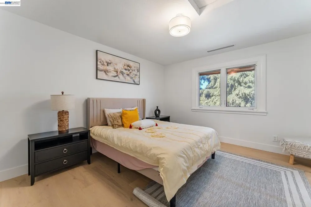 1080 Finley Rd Pleasanton, CA 94588