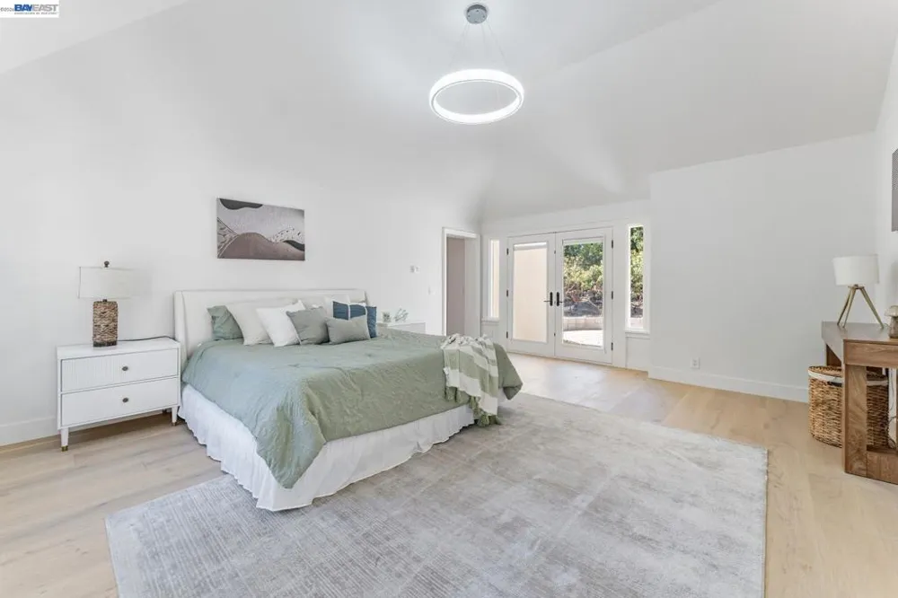 1080 Finley Rd Pleasanton, CA 94588