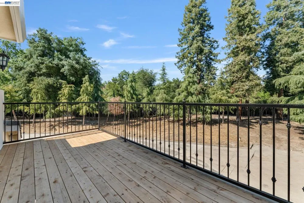 1080 Finley Rd Pleasanton, CA 94588