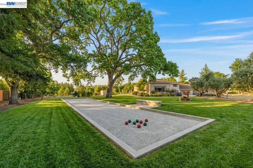 1080 Finley Rd Pleasanton, CA 94588