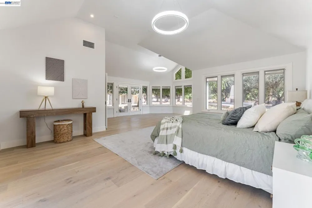 1080 Finley Rd Pleasanton, CA 94588