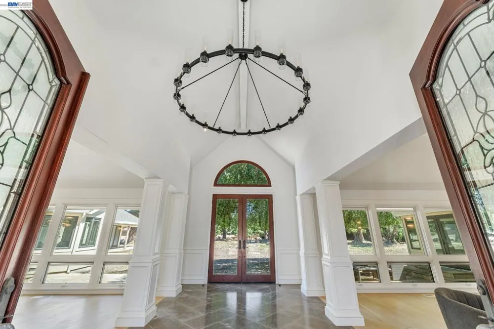1080 Finley Rd Pleasanton, CA 94588