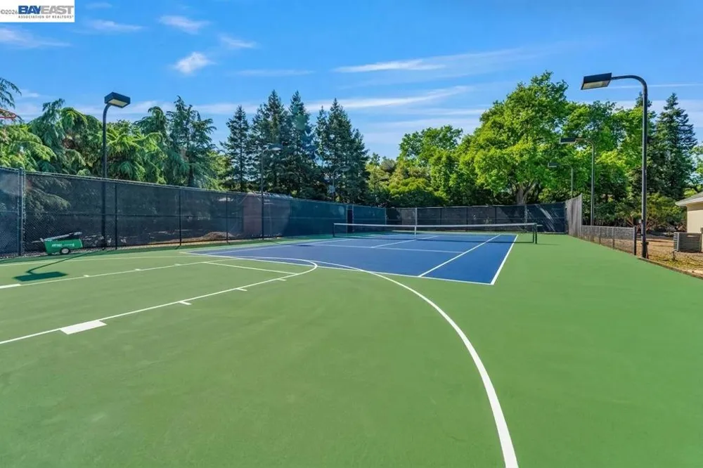 1080 Finley Rd Pleasanton, CA 94588