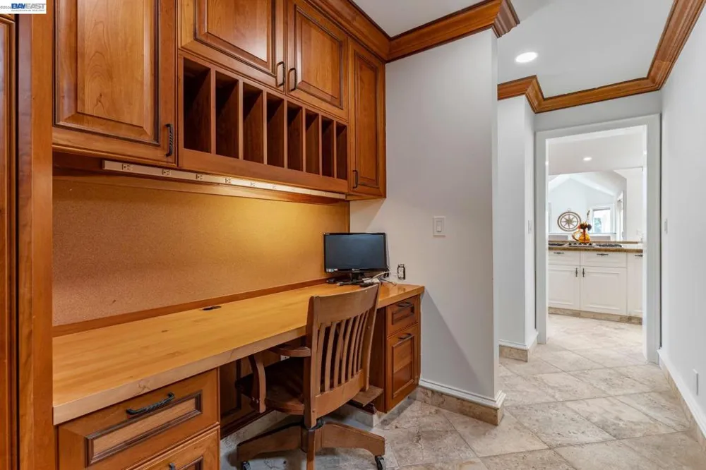 1080 Finley Rd Pleasanton, CA 94588