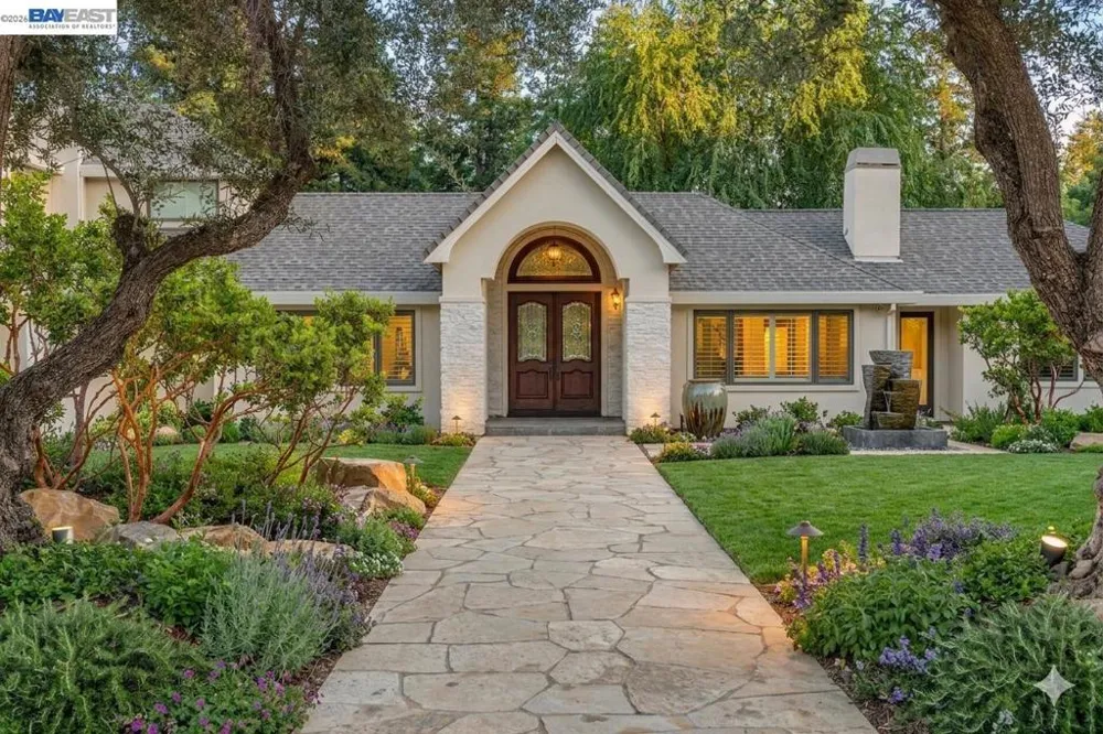 1080 Finley Rd Pleasanton, CA 94588