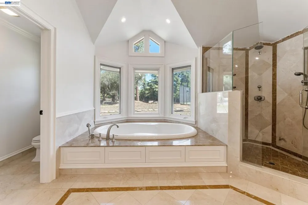 1080 Finley Rd Pleasanton, CA 94588