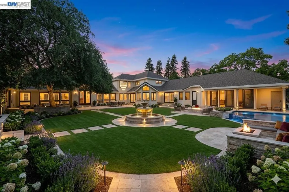 1080 Finley Rd Pleasanton, CA 94588