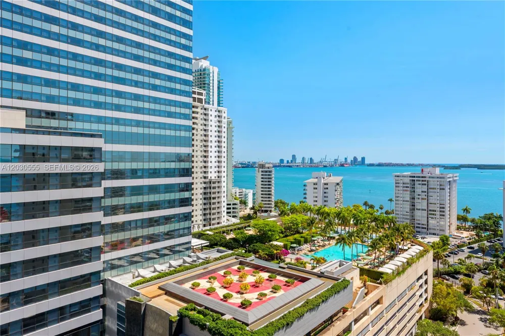 1451 Brickell Ave #1706 Miami, FL 33131