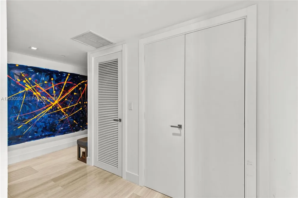 1451 Brickell Ave #1706 Miami, FL 33131