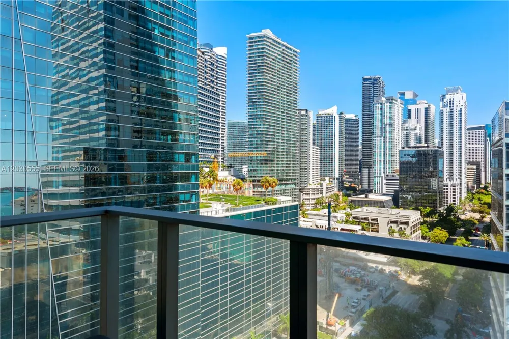 1451 Brickell Ave #1706 Miami, FL 33131