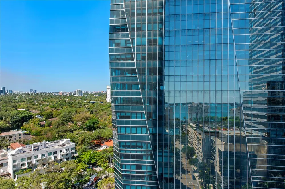 1451 Brickell Ave #1706 Miami, FL 33131