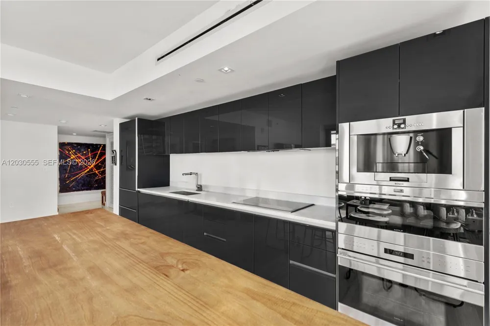 1451 Brickell Ave #1706 Miami, FL 33131