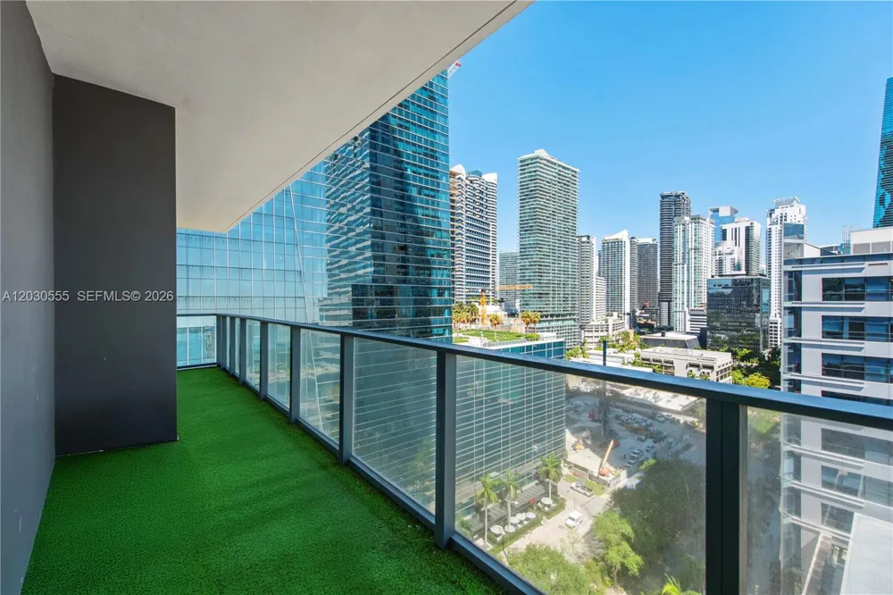 1451 Brickell Ave #1706 Miami, FL 33131