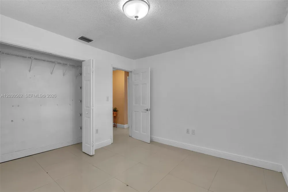 1320 SW 84th Ave Miami, FL 33144