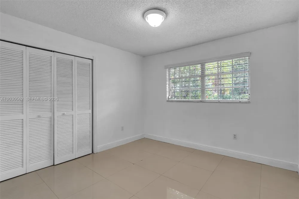 1320 SW 84th Ave Miami, FL 33144