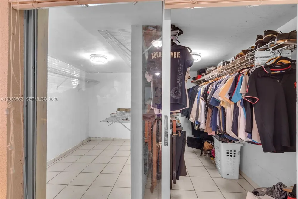 1320 SW 84th Ave Miami, FL 33144