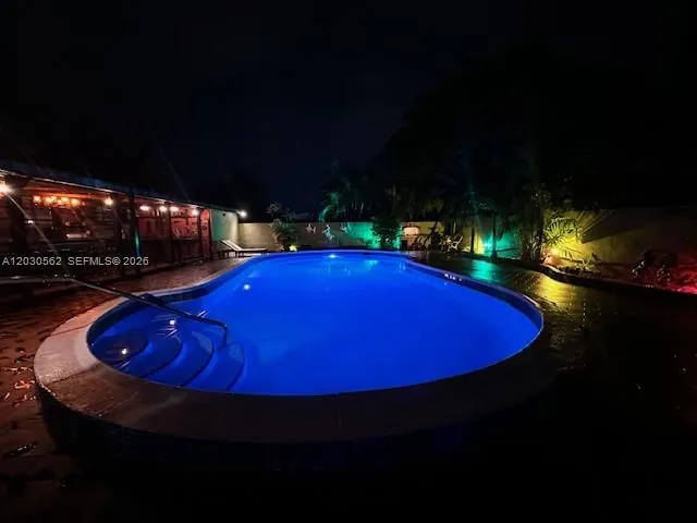 1320 SW 84th Ave Miami, FL 33144