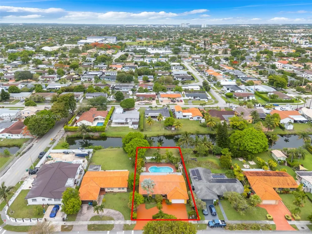 1320 SW 84th Ave Miami, FL 33144