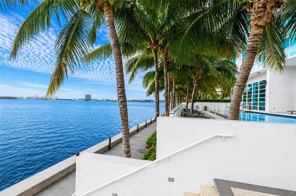 665 NE 25th St #1202 Miami, FL 33137