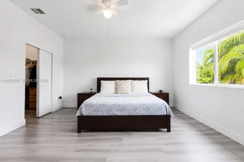 2564 SW 147th Path Miami, FL 33185