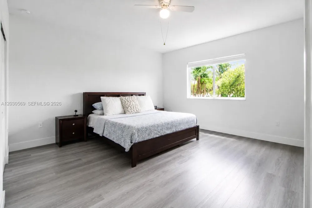 2564 SW 147th Path Miami, FL 33185