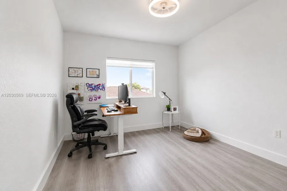 2564 SW 147th Path Miami, FL 33185