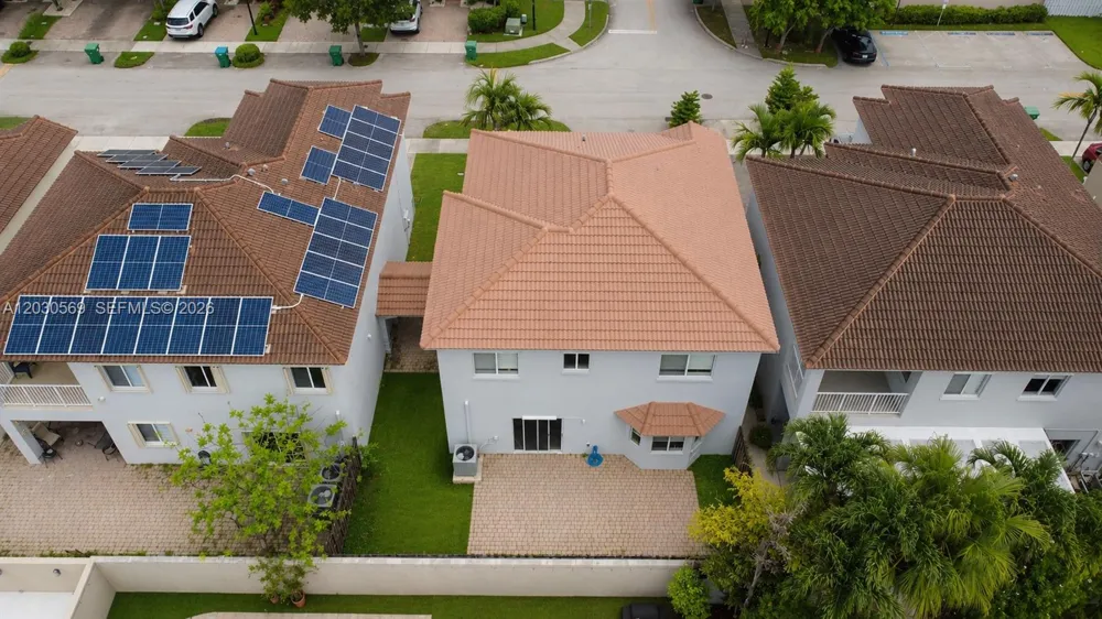 2564 SW 147th Path Miami, FL 33185